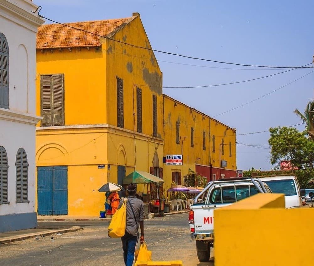 Lost in Senegal? Budget Experiences in Dakar and Beyond